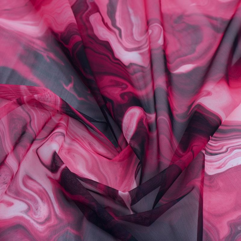 Printed stretch mesh with a pattern