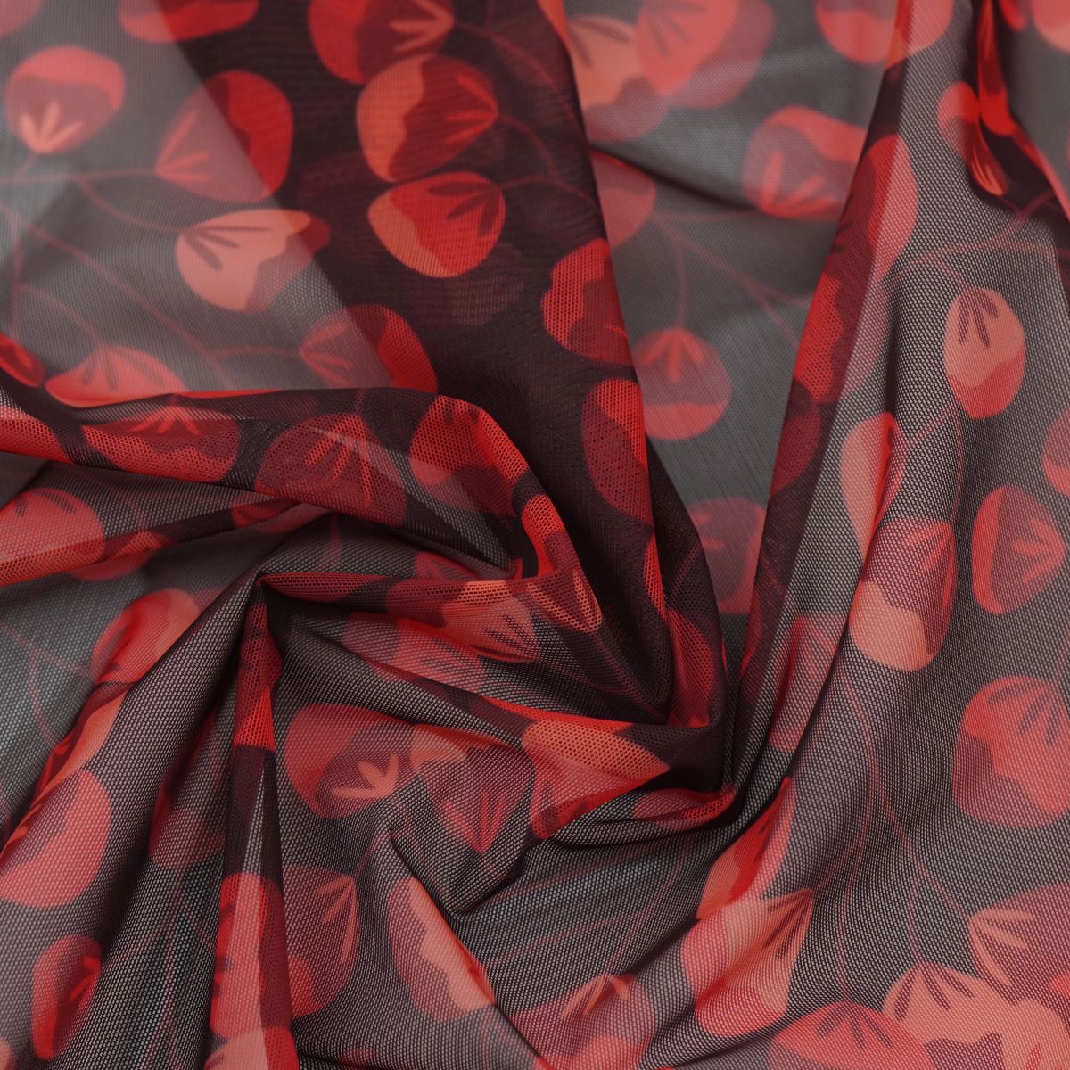 Printed stretch mesh with a pattern