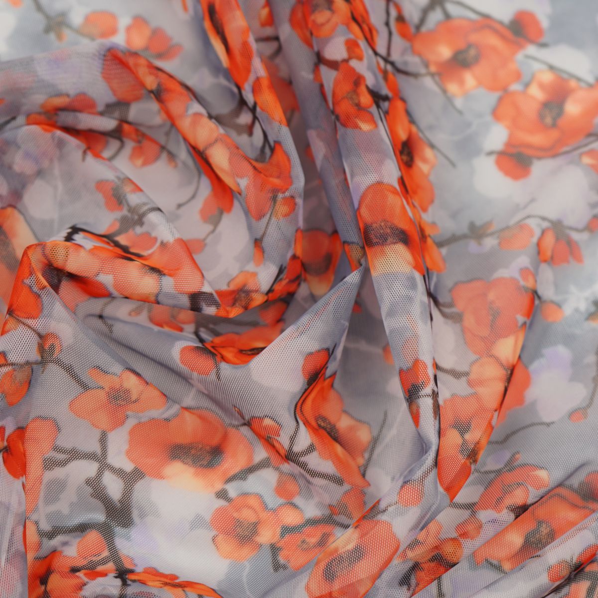 Printed stretch mesh with a pattern