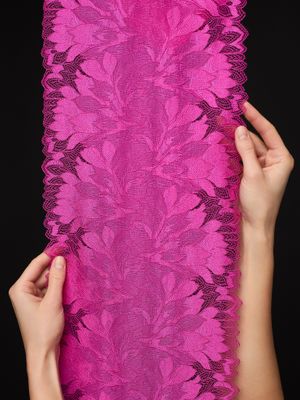 Fuchsia lace