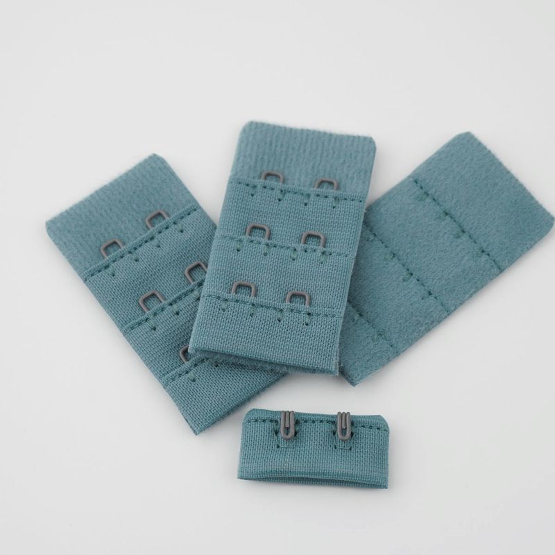 Textile bra hook and eye closure 2×3 28mm Arctic