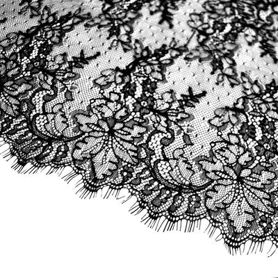 Dentelle Chantilly Noire avec Bords Cils
