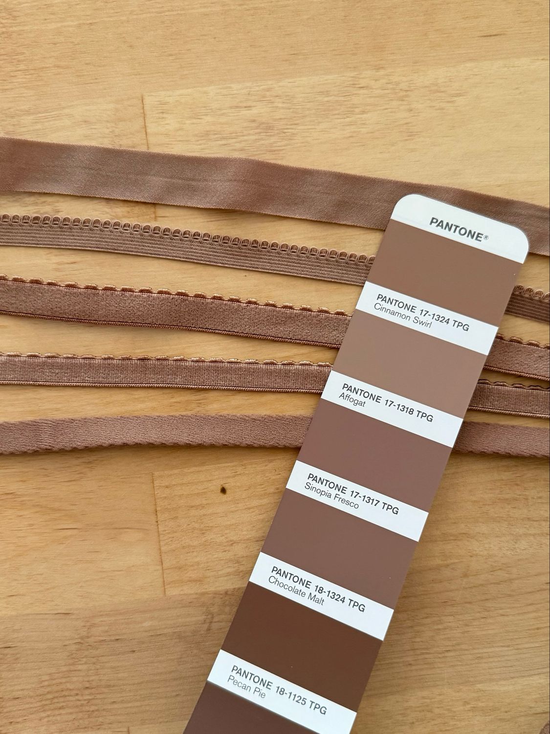 Frappe lingerie elastics