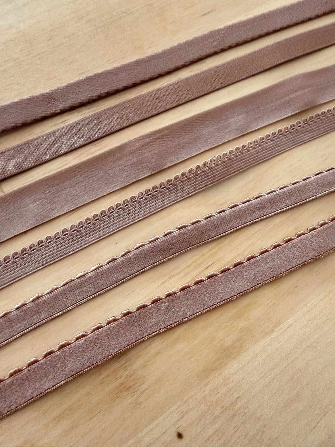  Niagara lingerie elastics