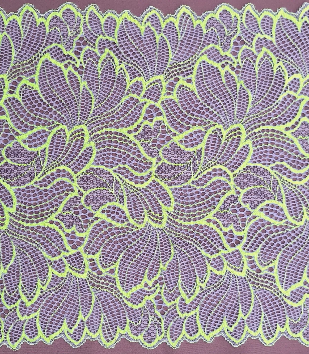 orchid stretch lace with floral pattern and scalloped edges