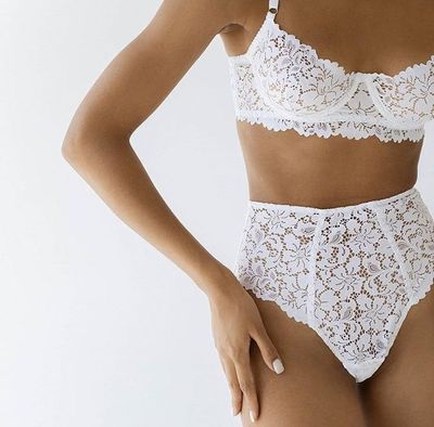 White Floral Stretch Lace Trim 19 cm