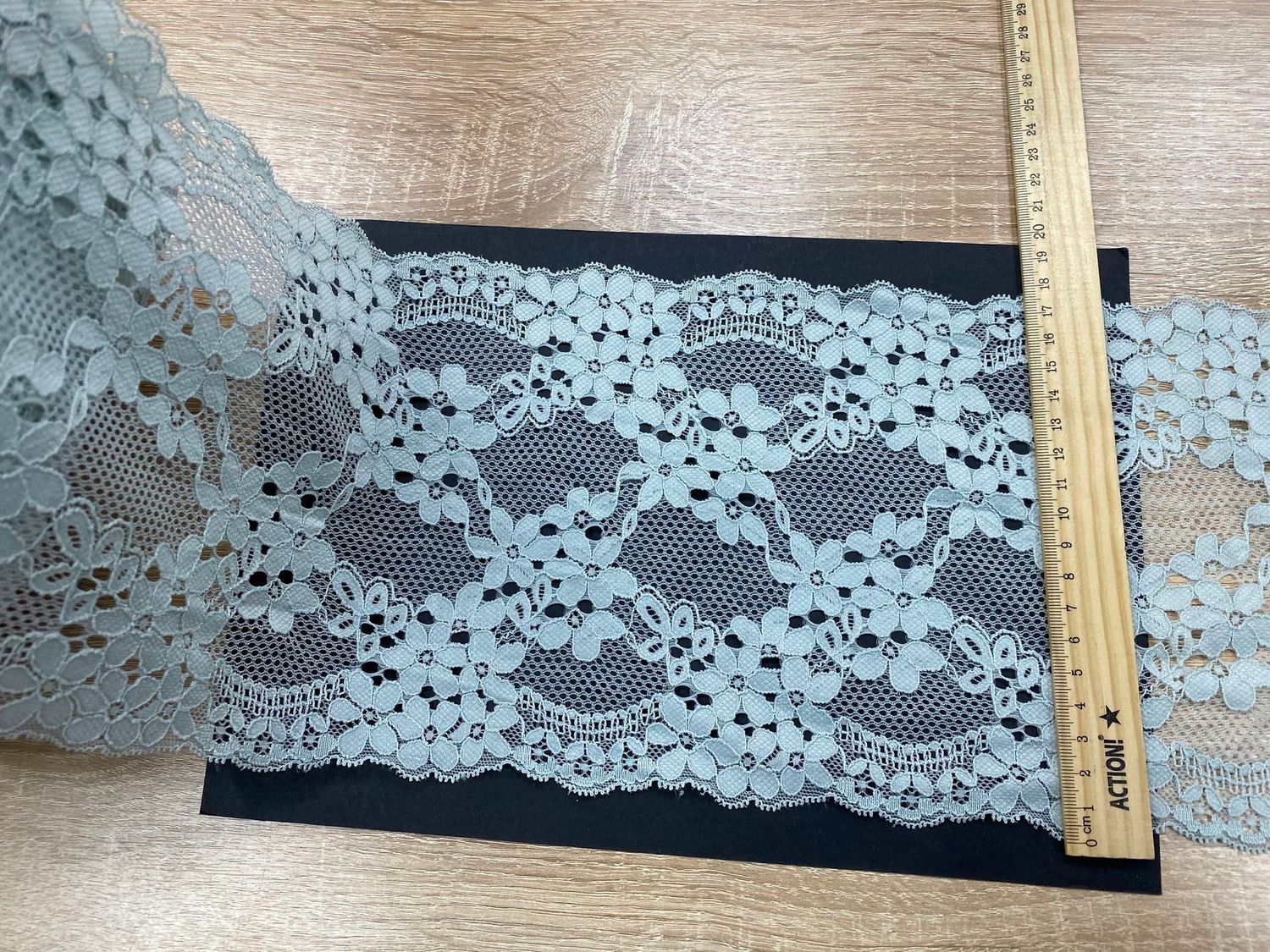 Elastic lace mint 18cm