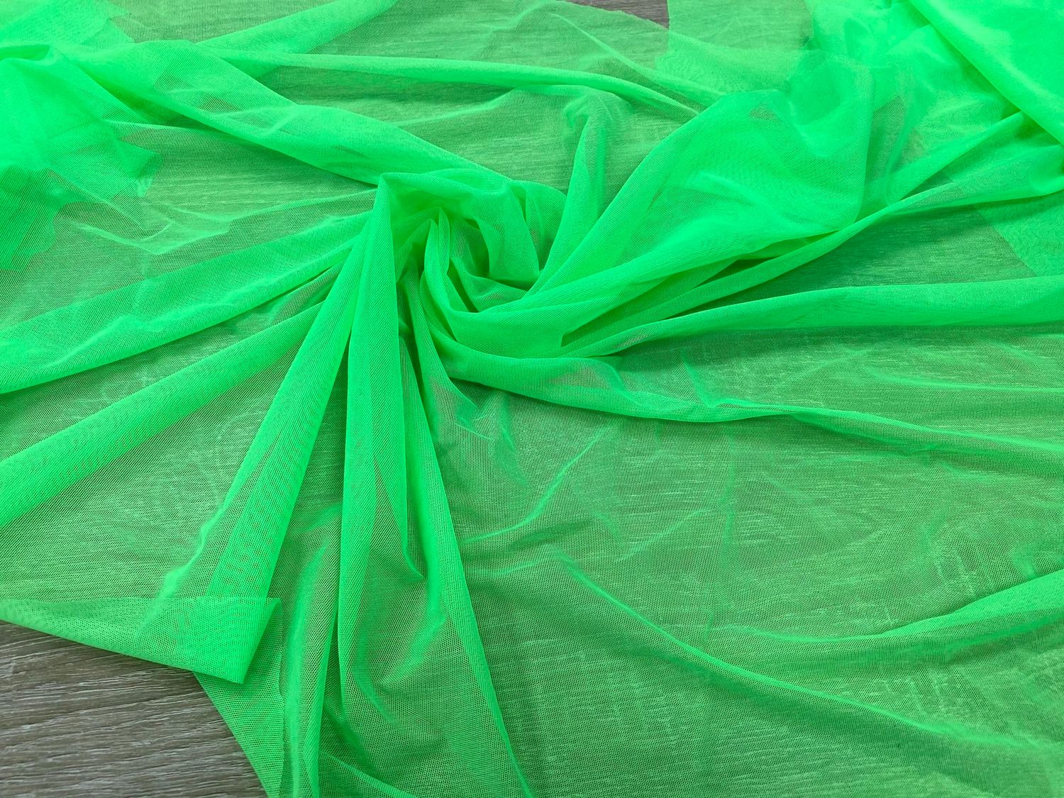 Elastic mesh lime green neon 1 meter