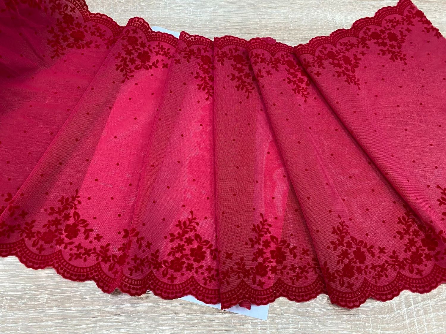 Elastic lace flock raspberry/red flock flowers 30cm