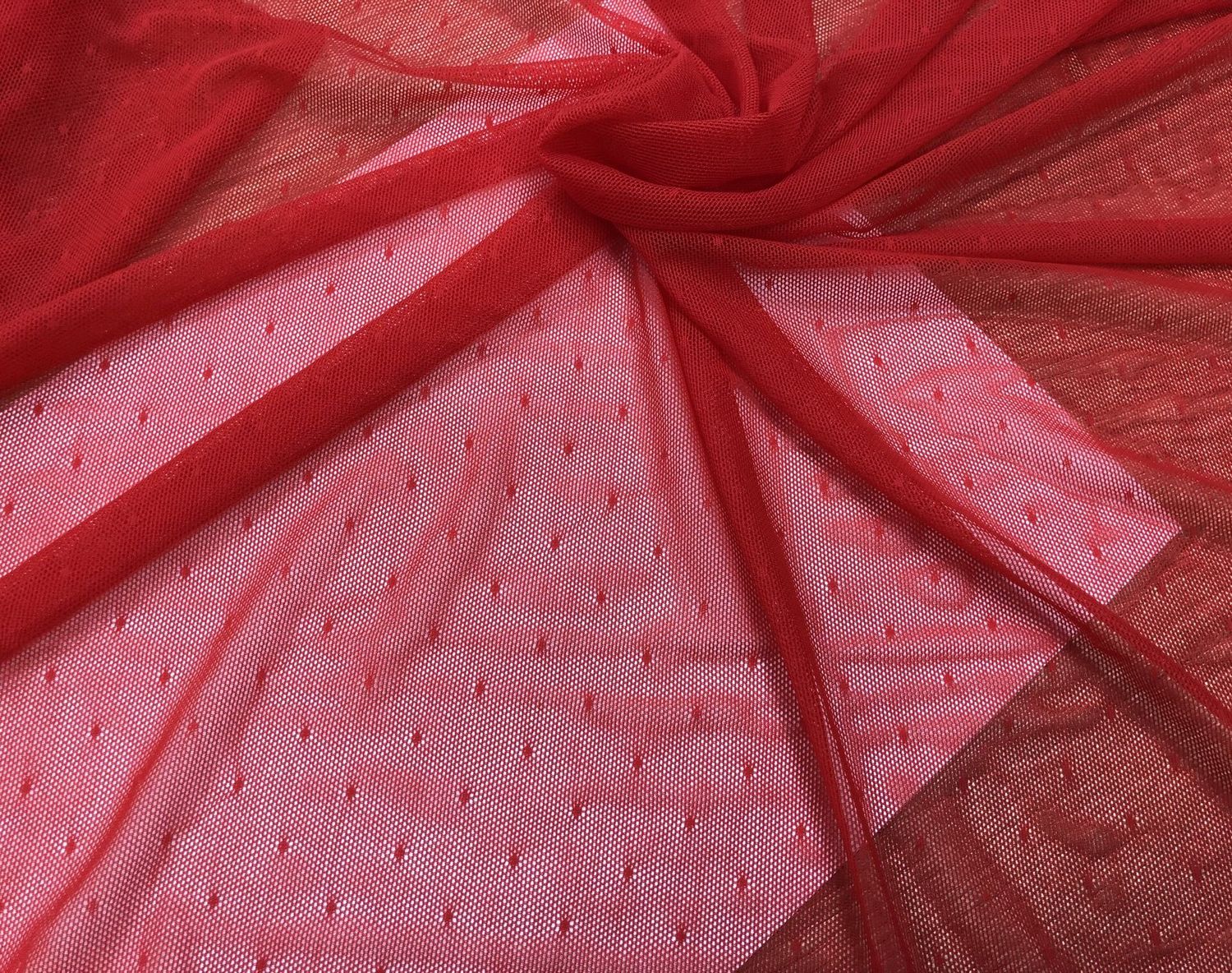 Elastic dot mesh XU-181038 red 3mm