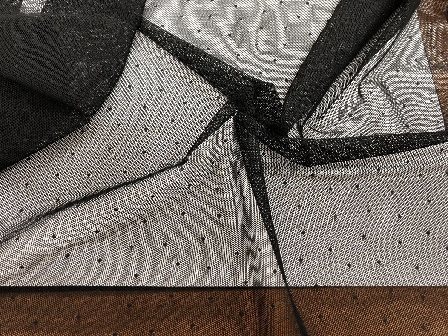 Elastic dot mesh 2mm black 1meter