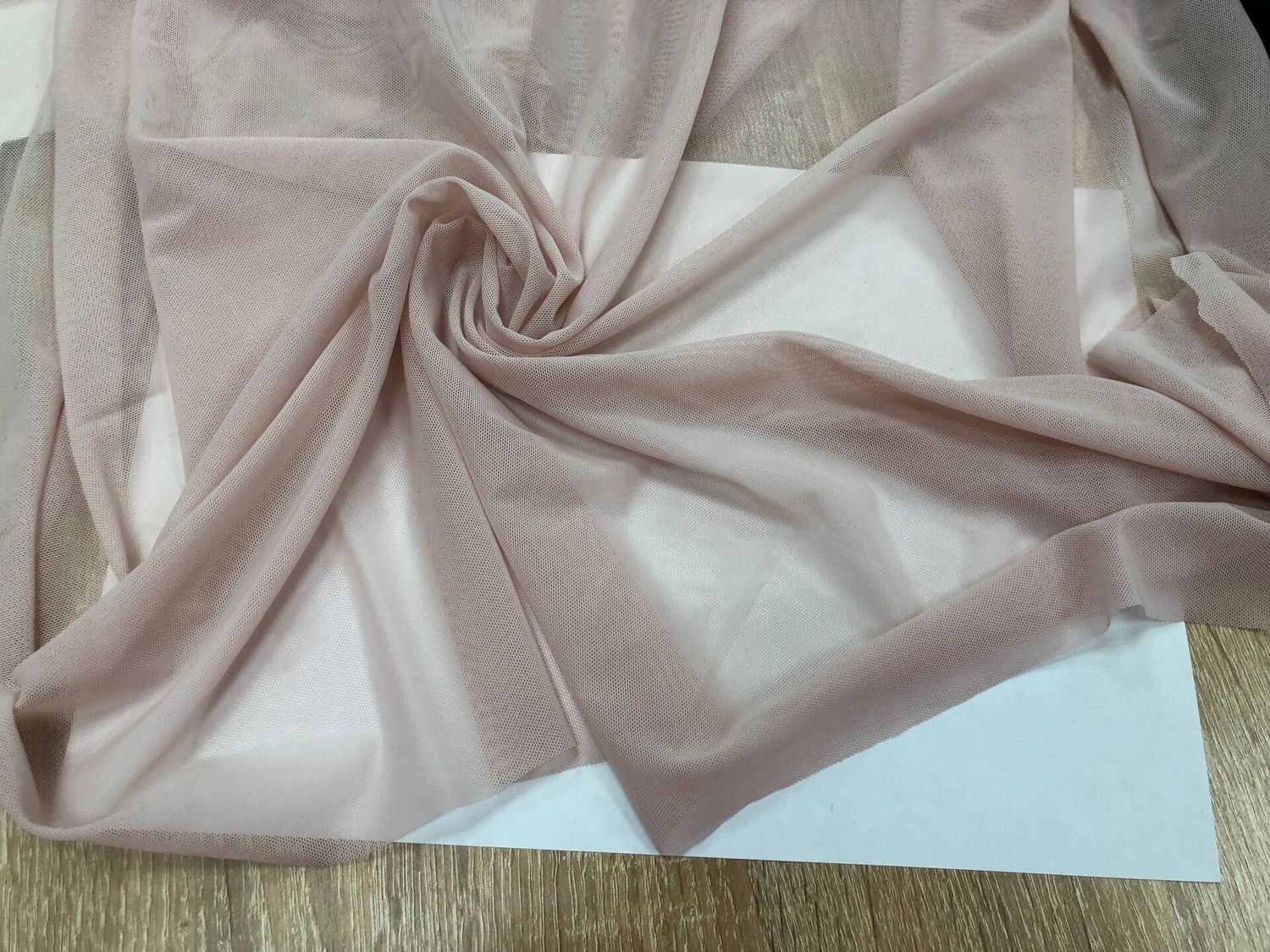 Elastic mesh dusty pink 1meter