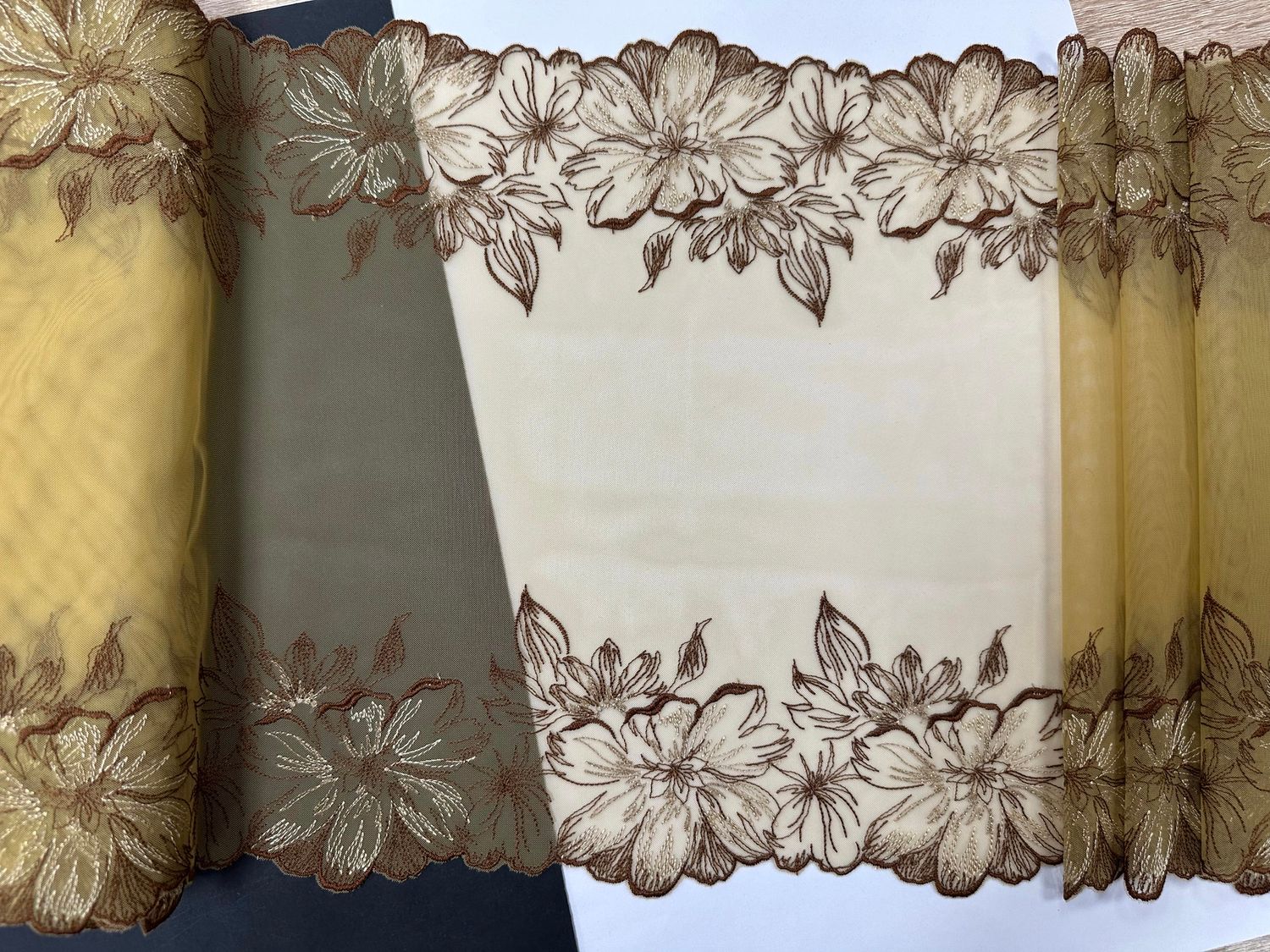 Embroidered mesh lace 23cm mustard/coffee