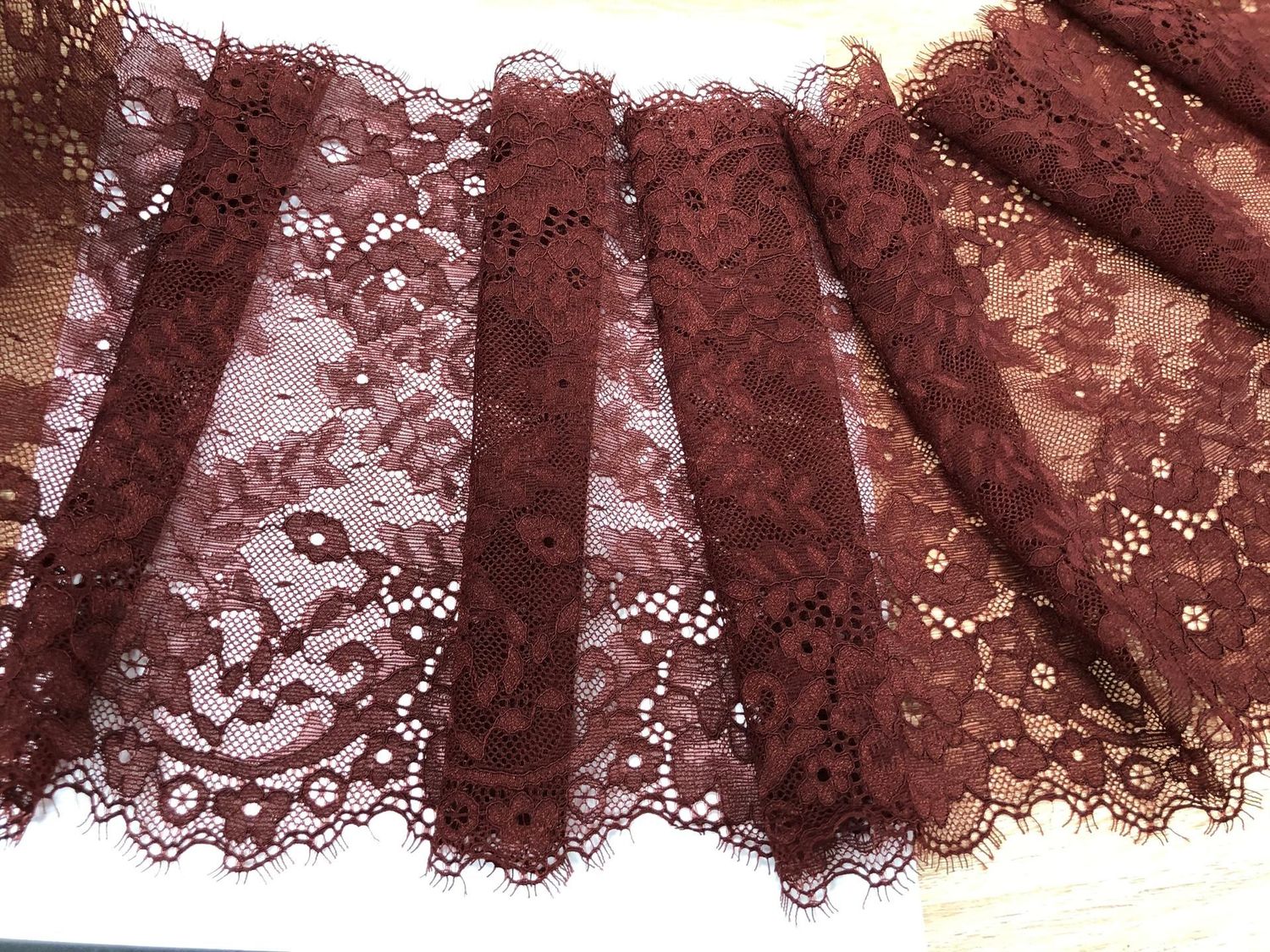Chantilly lace (elastic) MIA-8030 wine