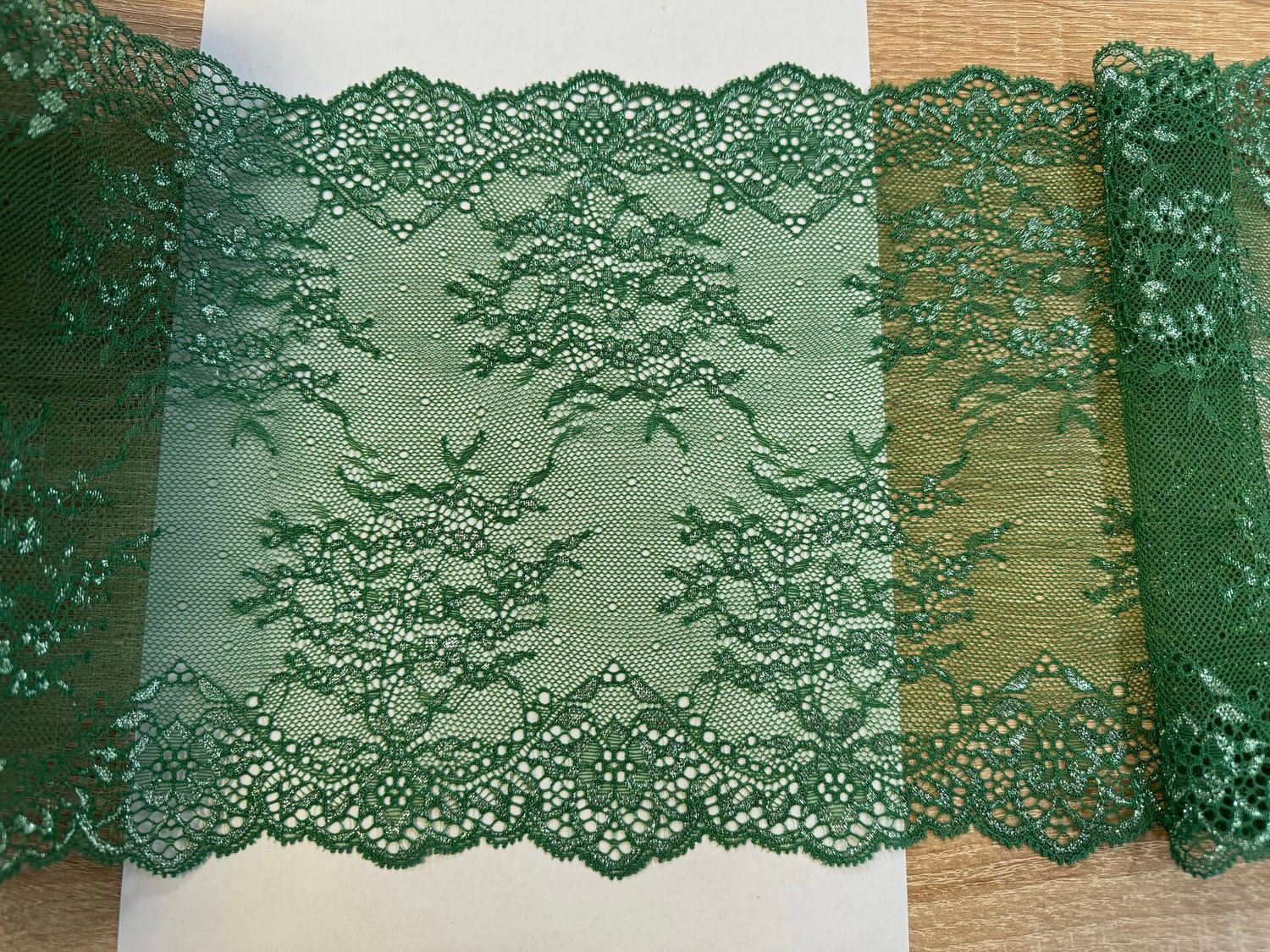 Elastic lace AG-308 light green/lurex silver-green