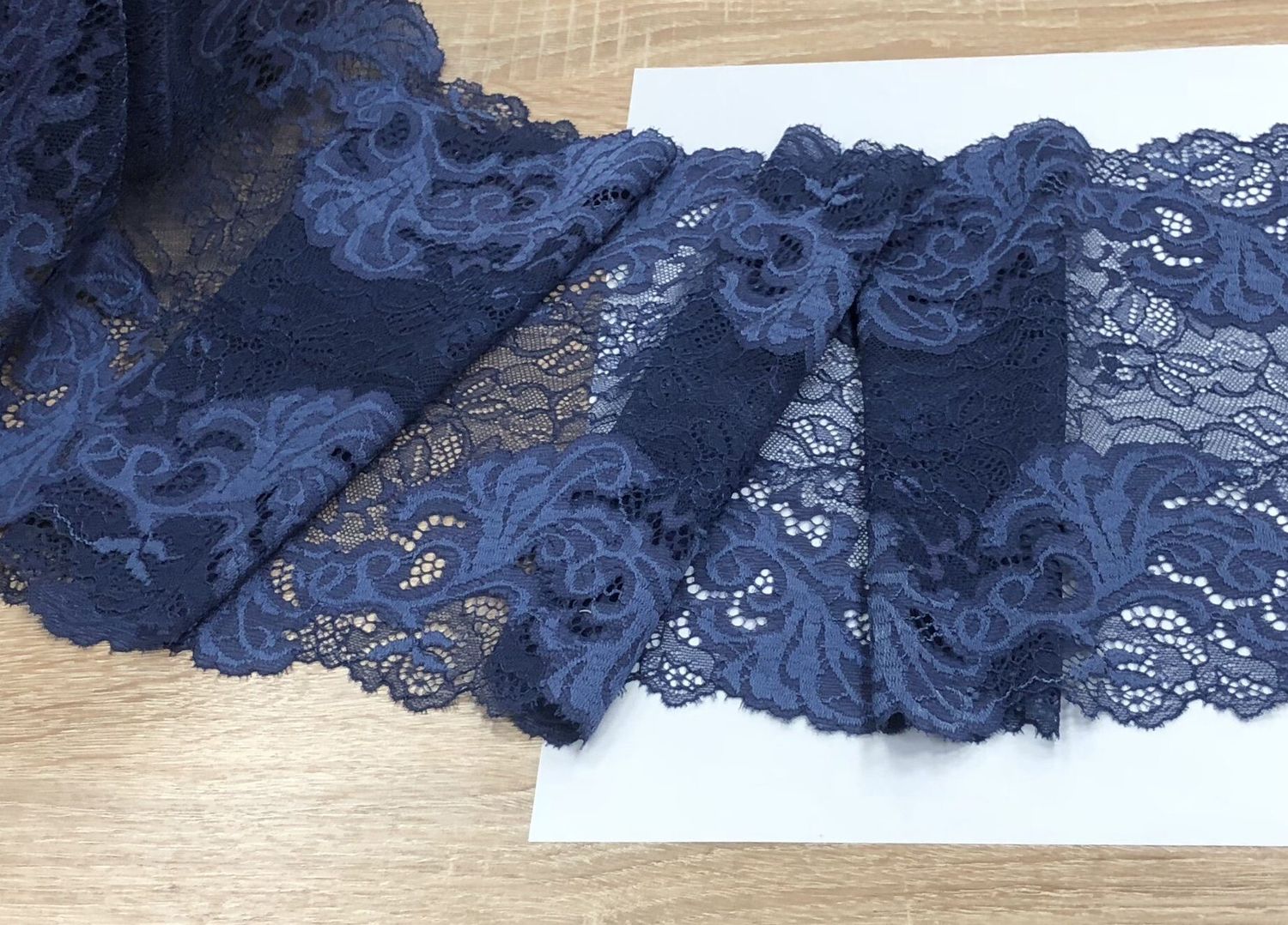 Elastic lace blue 22cm