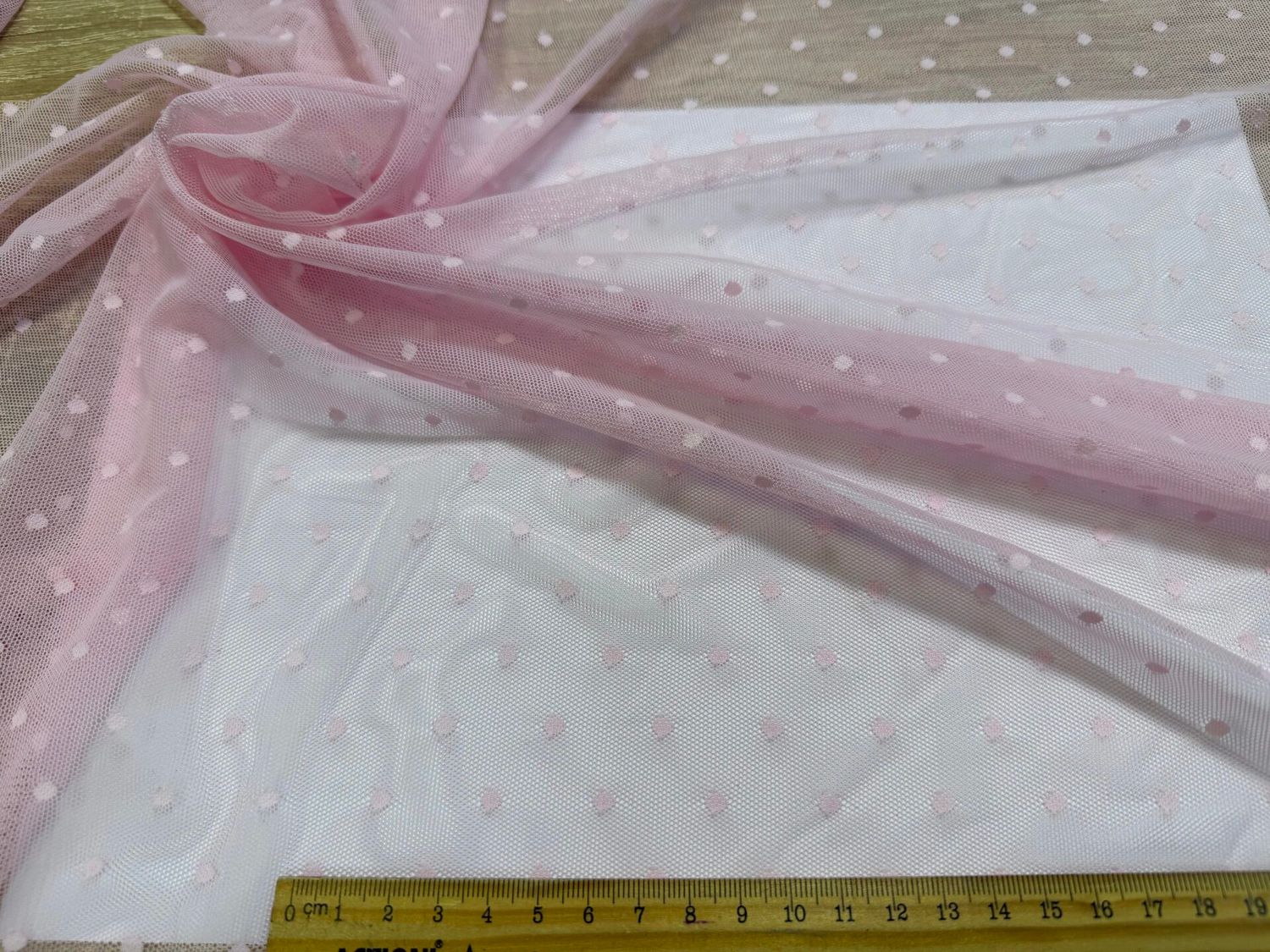 Elastic polka dot mesh XU-34710 soft pink 5mm
