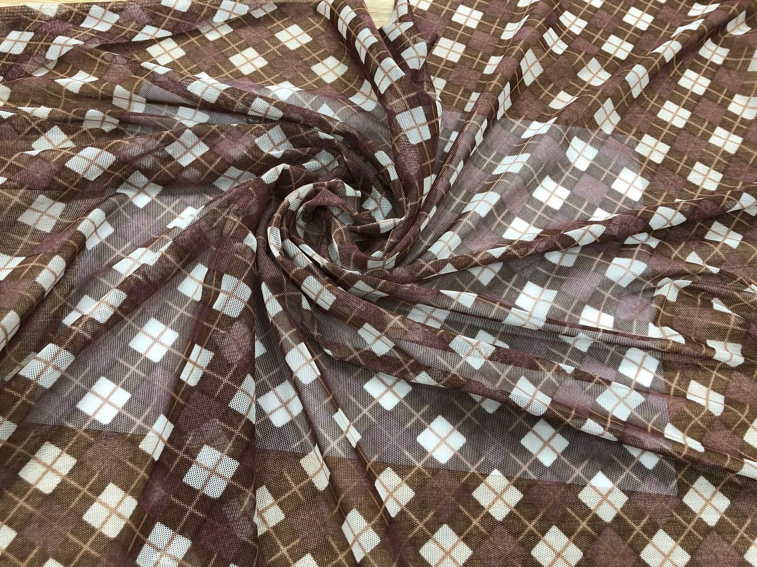 Printed elastic mesh X5 check -burgundy/coffee/white