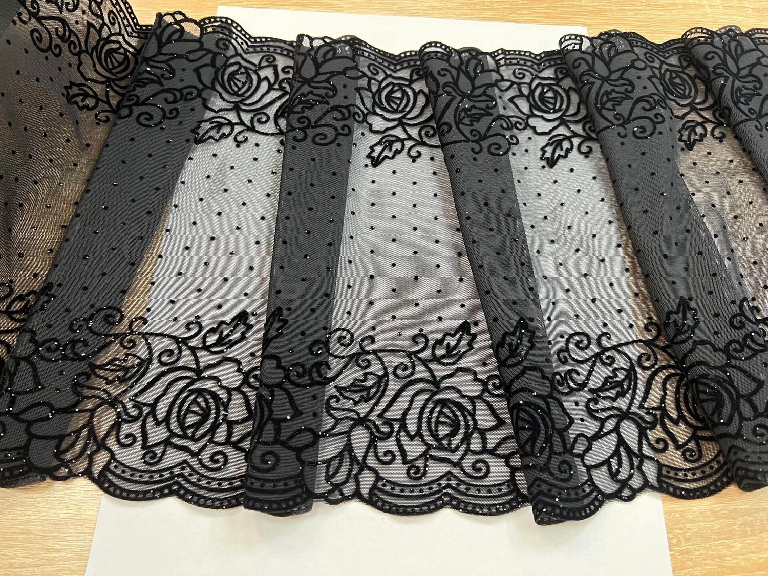 Elastic lace black/flock/glitter silver