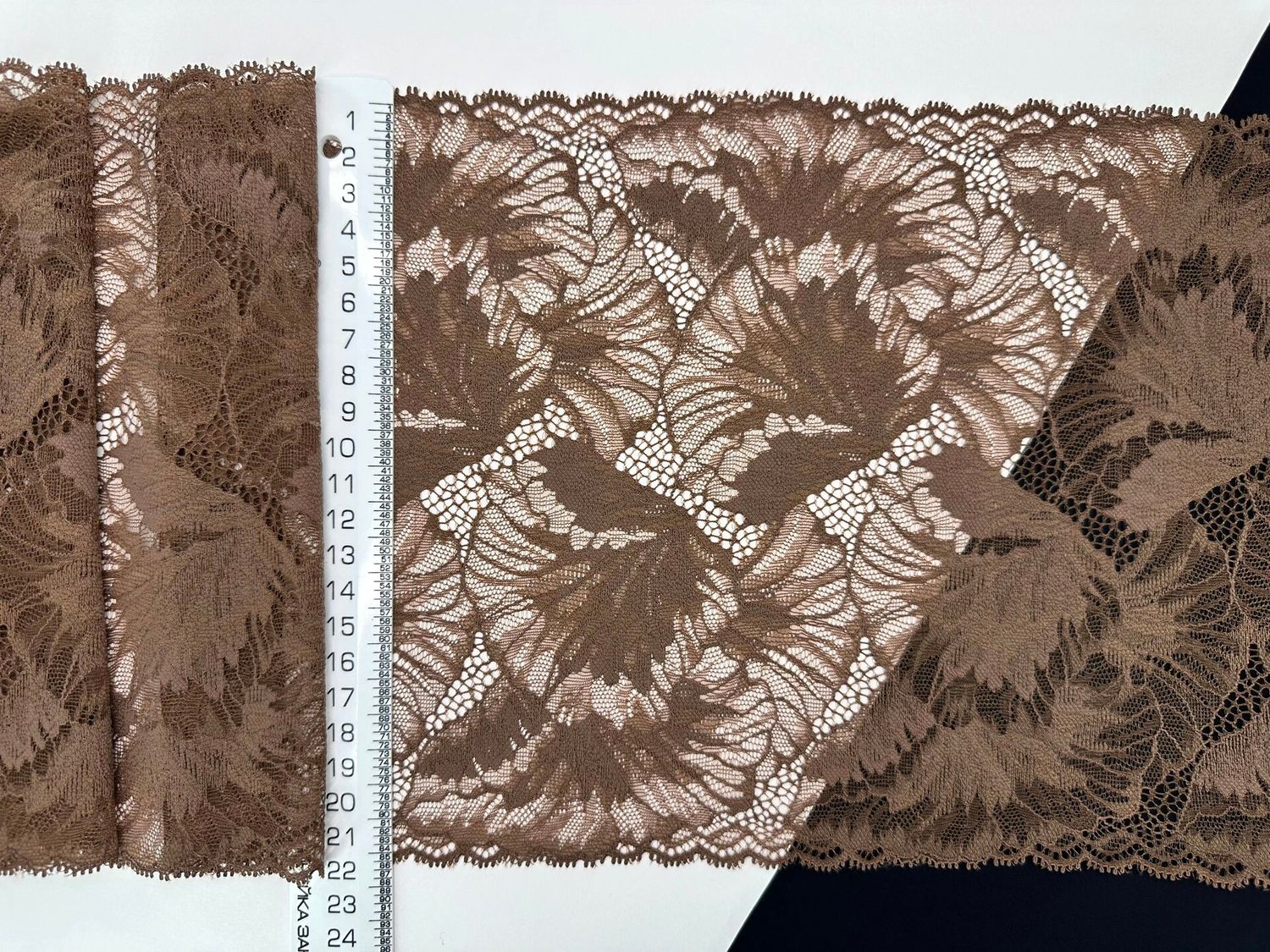 Elastic lace mustang 22cm
