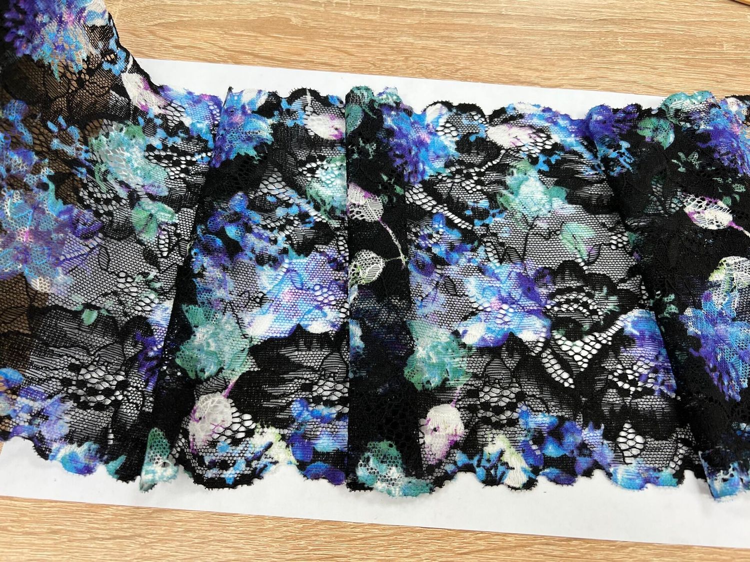 Elastic lace LN-90186 black/cornflower/ecru