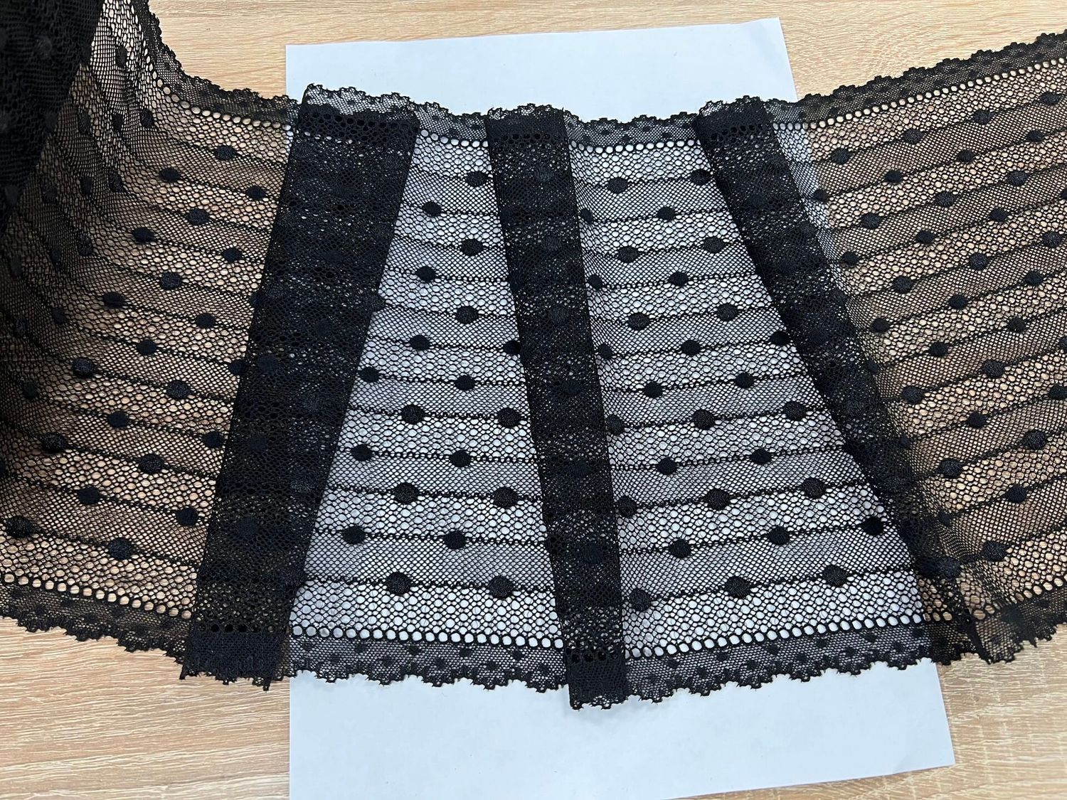 Elastic lace NV-90269 black polka dot