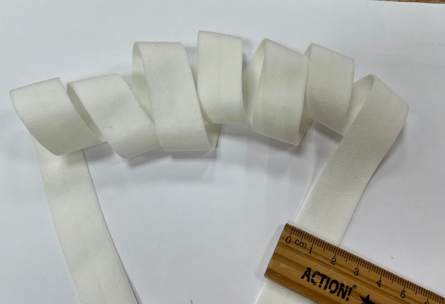 Elastic tape 20 Z 5010 champagne