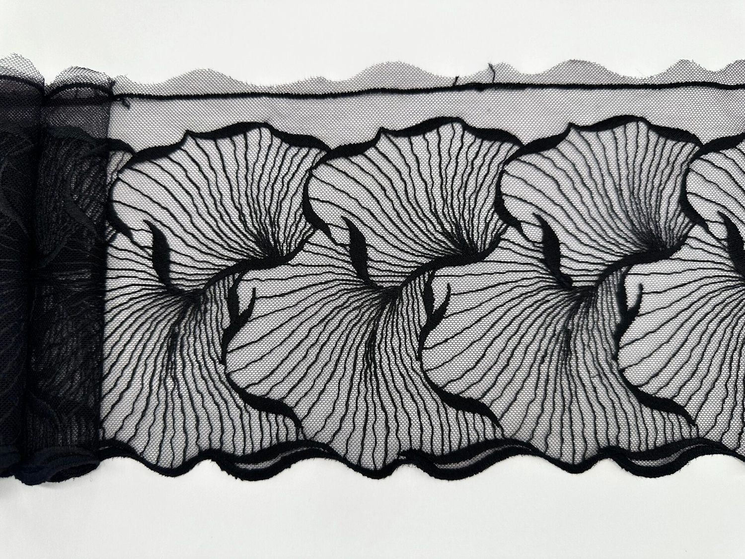Embroidered mesh lace IM-501/14.5cm black