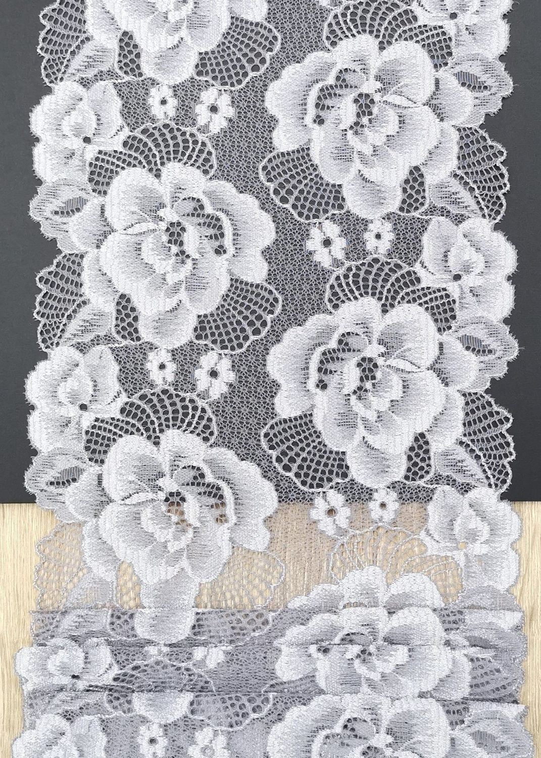 Elastic lace lavender-grey 20cm