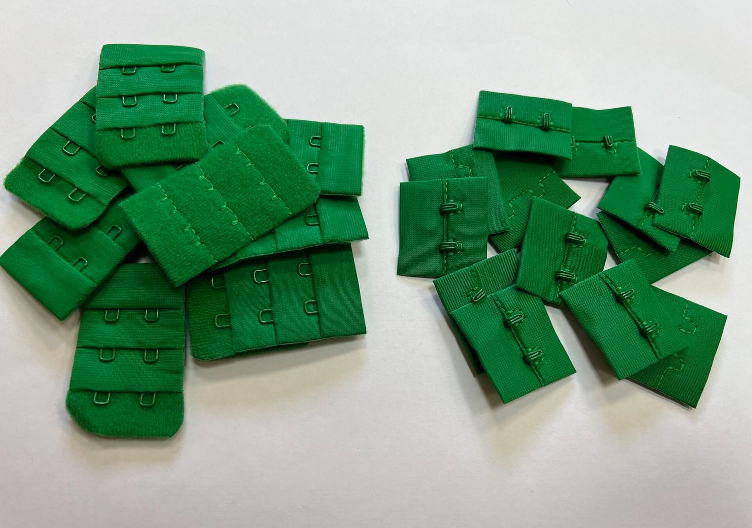 Lingerie clasp F444/3 x 2 green -6030 TPG (10 pairs)