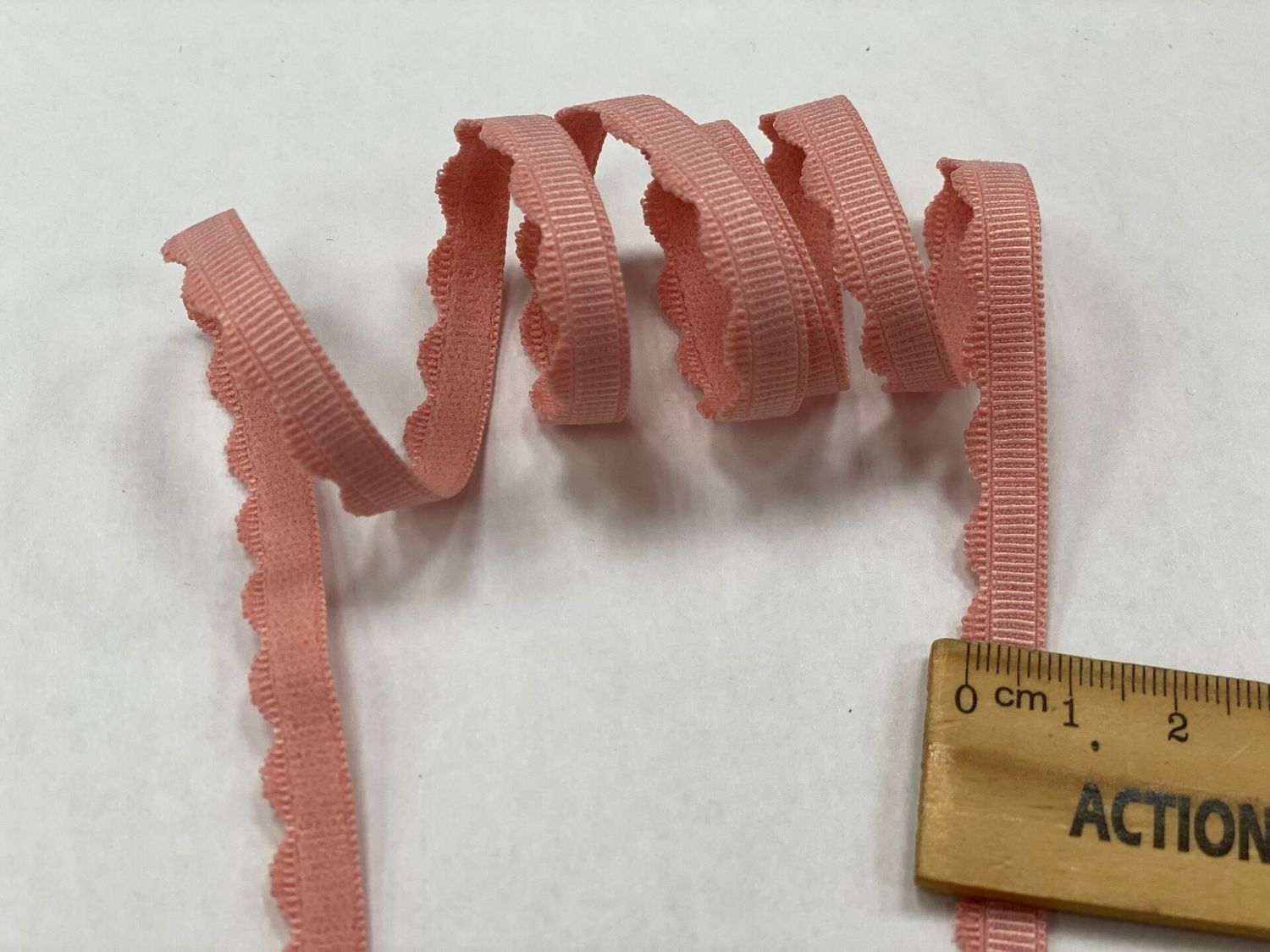Decorative lingerie elastic 08 W 13734 coral almond (50m)