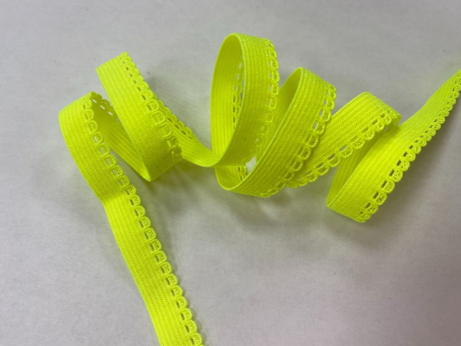 Decorative lingerie elastic 09 Z 5030 lemon-lime neon (50m)
