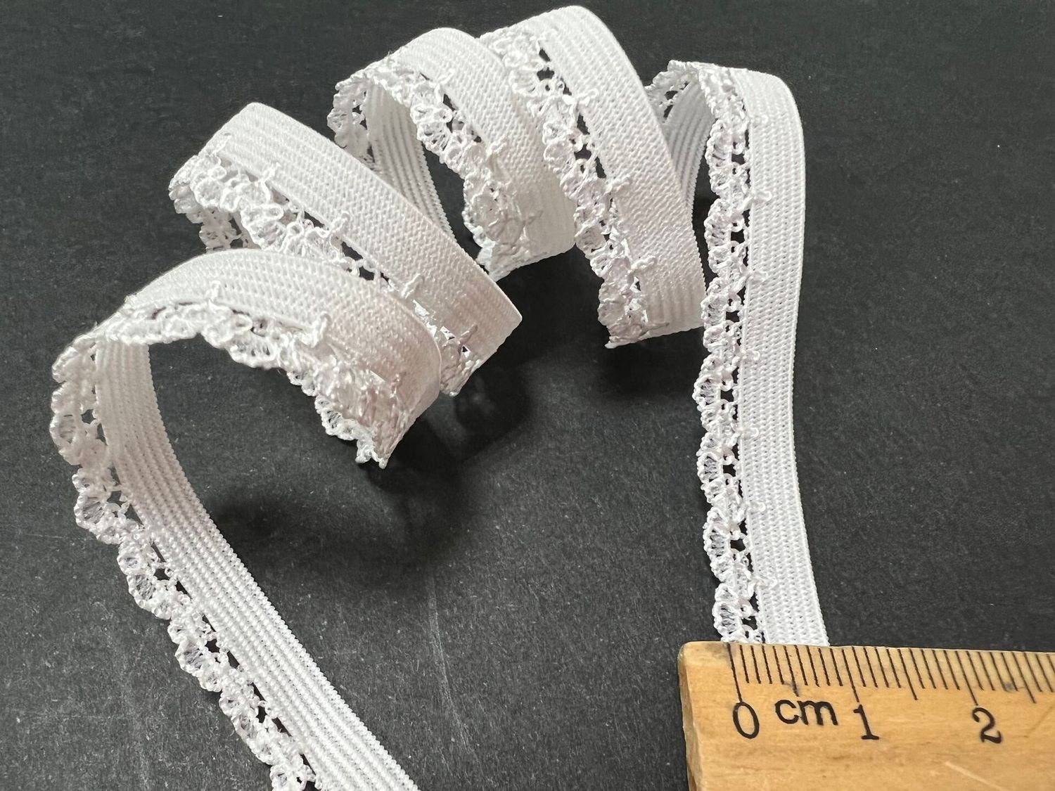 Decorative lingerie elastic 10 K 11583 white (50m)