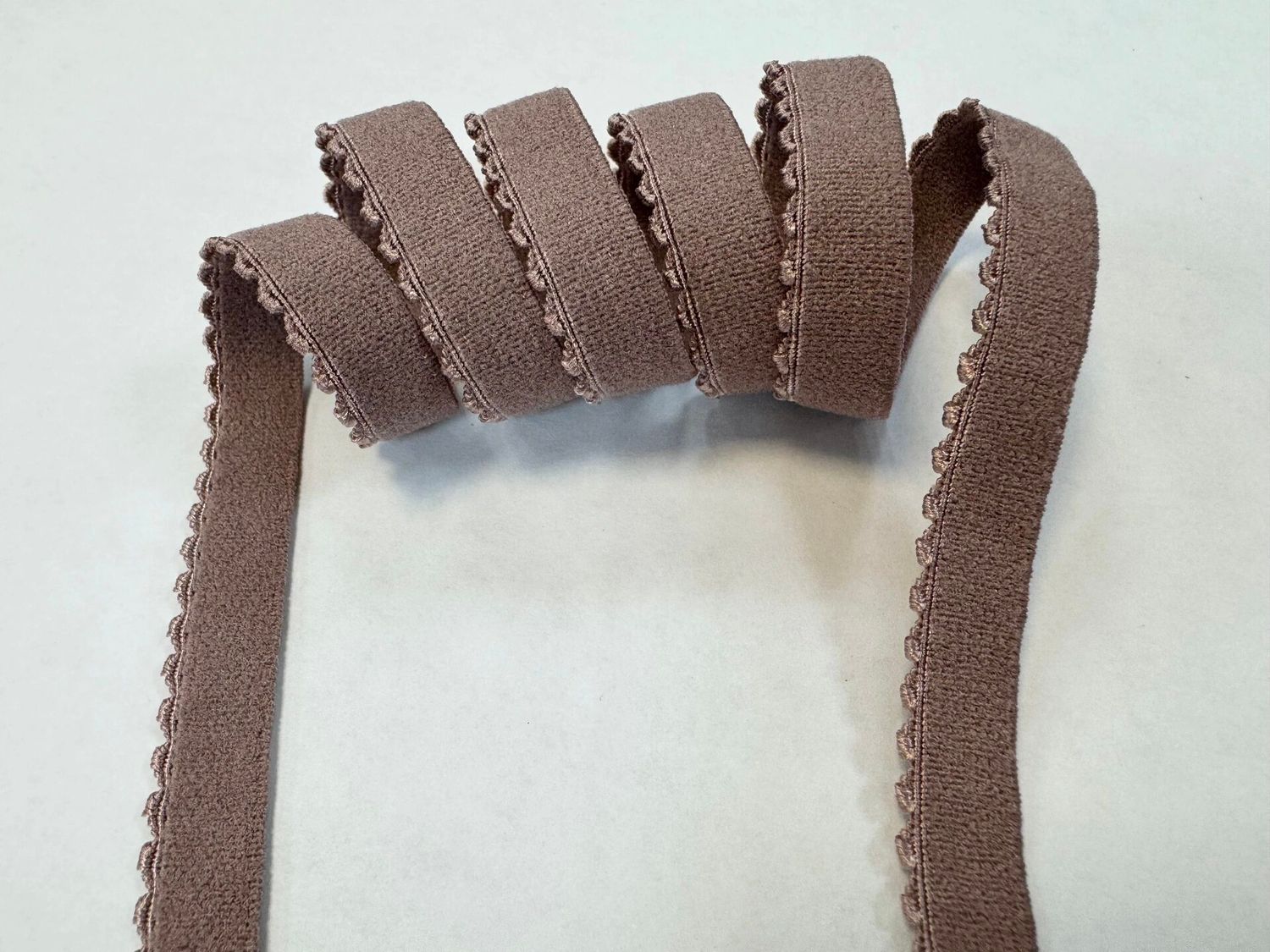 Decorative lingerie elastic 10 w 558 coffee (50m)