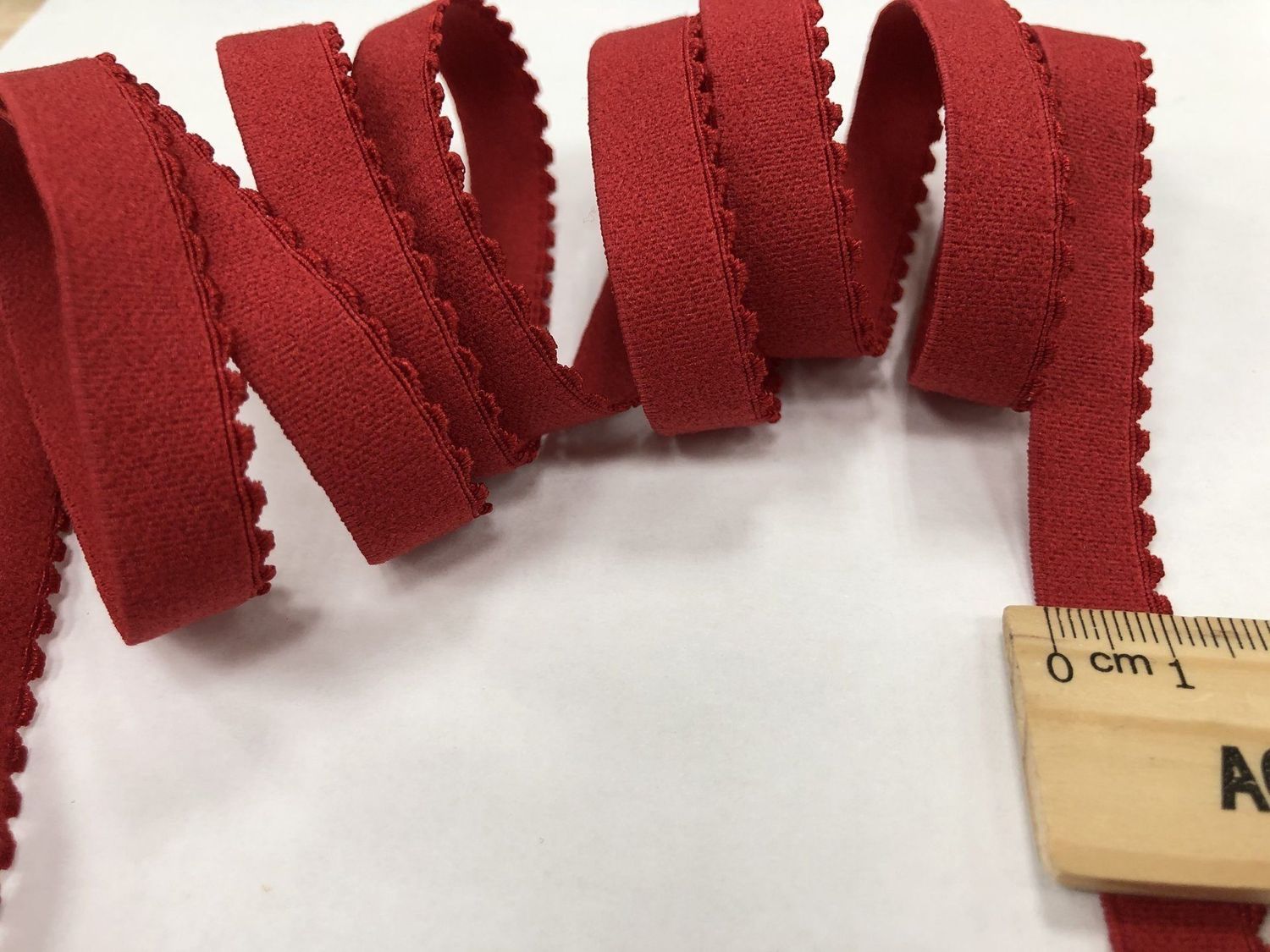 Decorative lingerie elastic 12 W 558 red (50m)