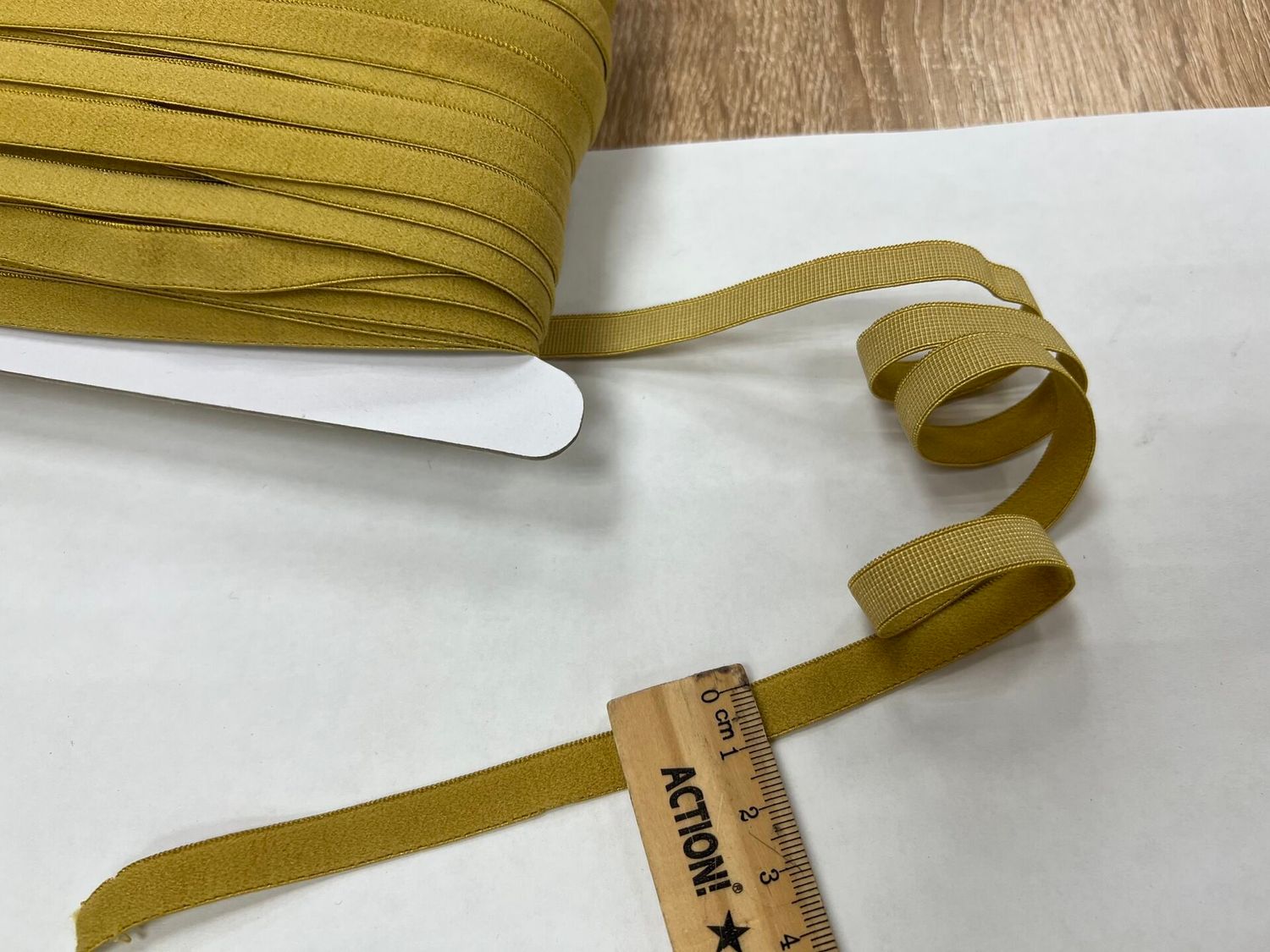 back elastic lingerie 10 D5091 mustard matte (50m)