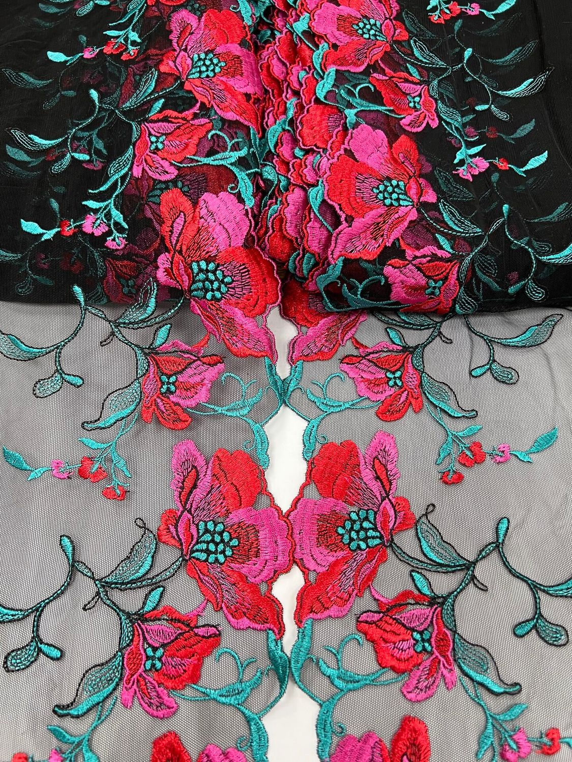 Elastic embroidered lace black/red/fuchsia/turquoise