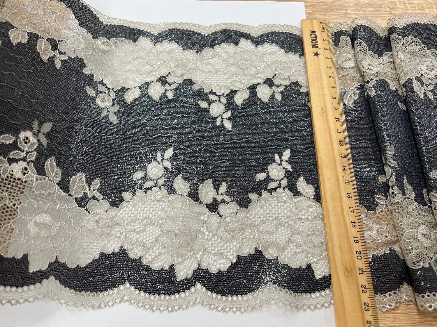 Elastic lace ST-90223 dark.grey/cashmere/coating silver