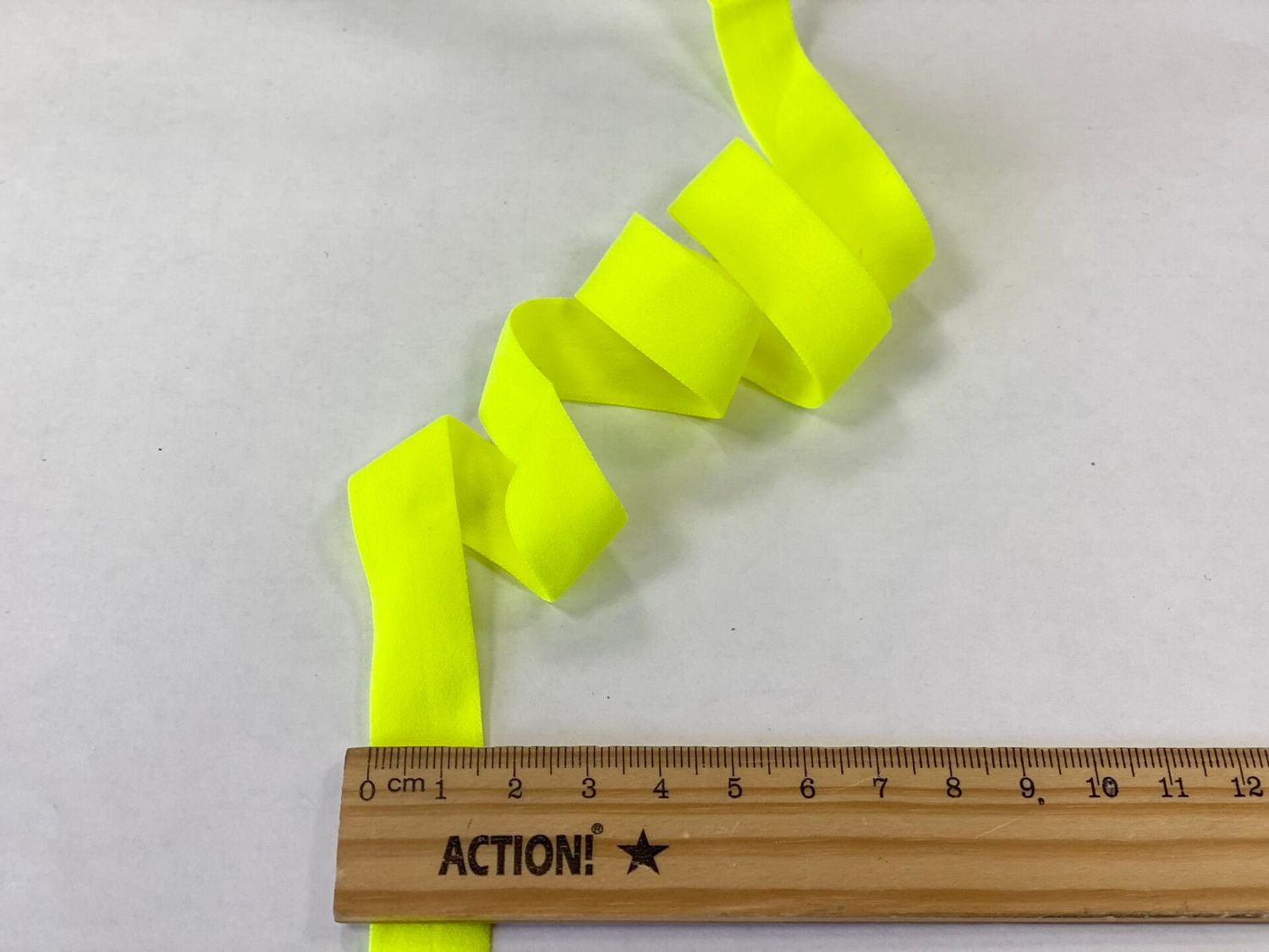 Elastic tape 15 Z 5010 lemon-lime neon (50m)
