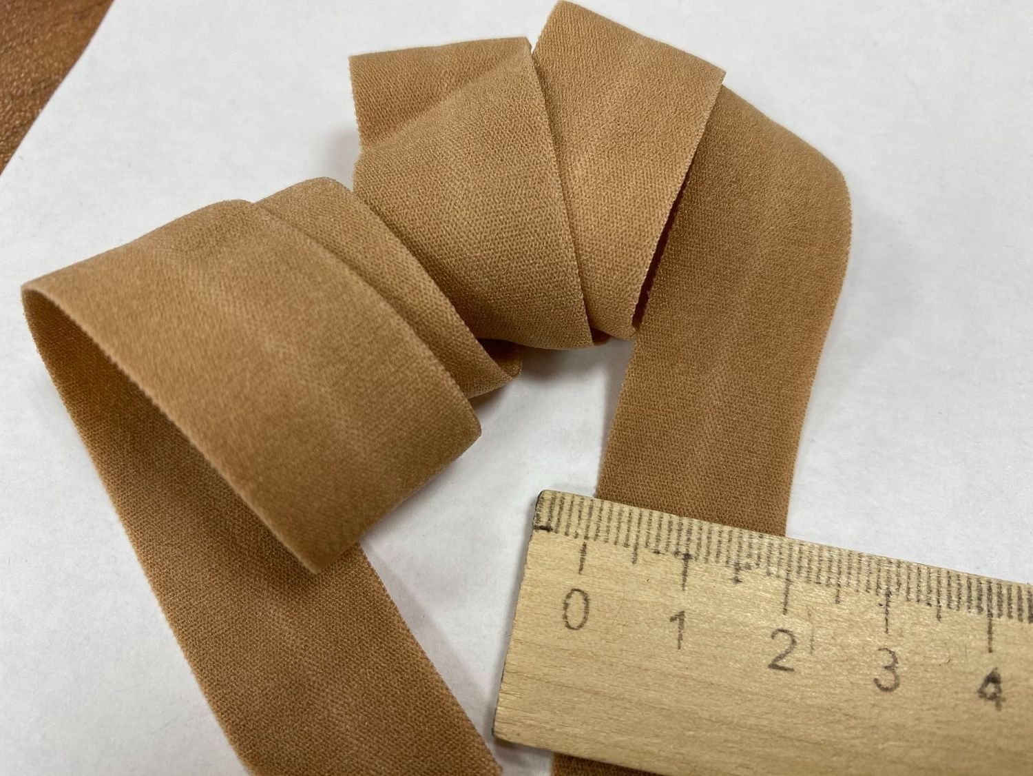Elastic tape 20mm nude (tanned skin tone with pinkish tint)