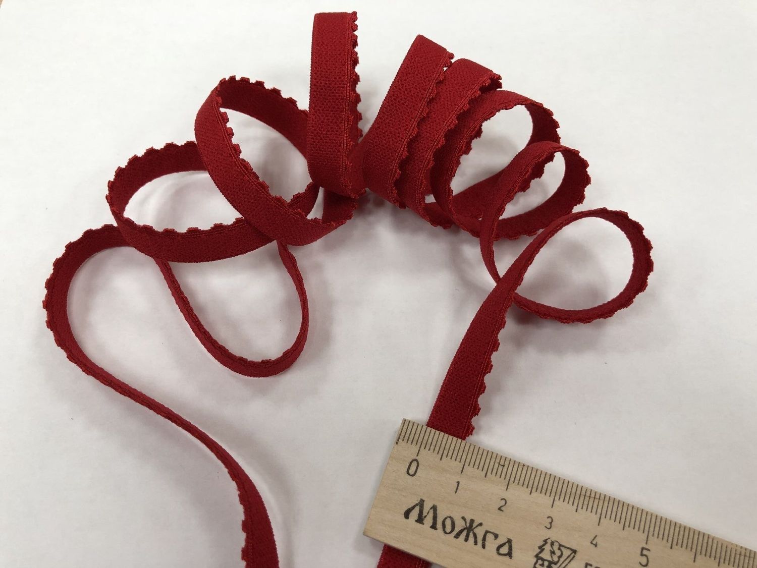 Decorative lingerie elastic 10 W 558 red (50m)