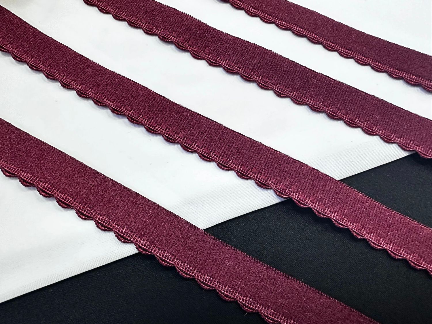 Decorative lingerie elastic 12 Z 5040 wine 19-1725 (50m)