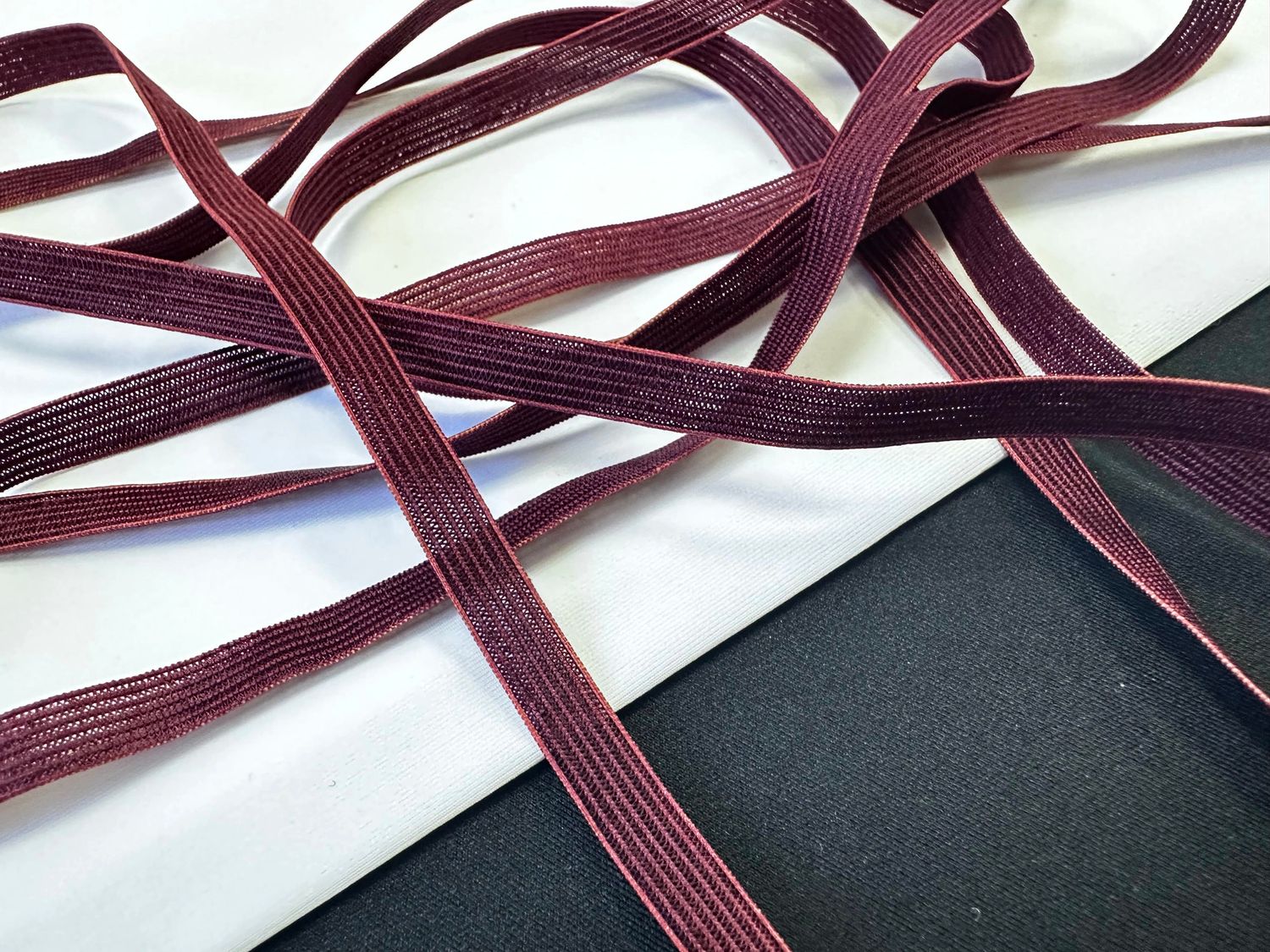 Lingerie elastic 06 Z 11602 wine 19-1725 (50m)