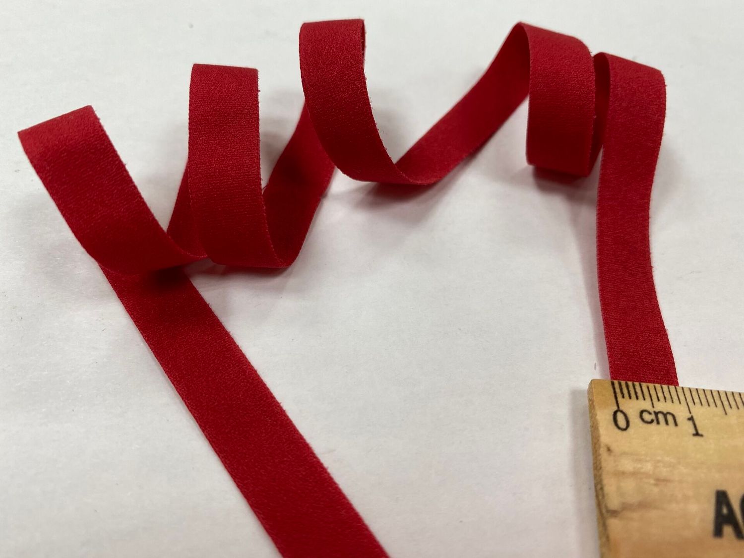 Lingerie elastic 10 W 13624 red (50m)