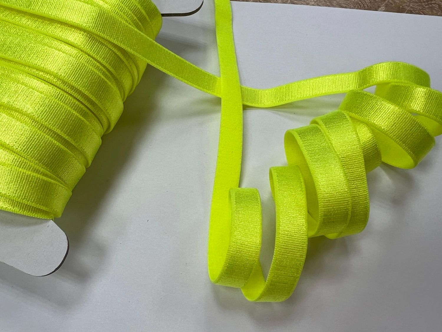 bra strap elastic lemon-lime neon bright 50 meters