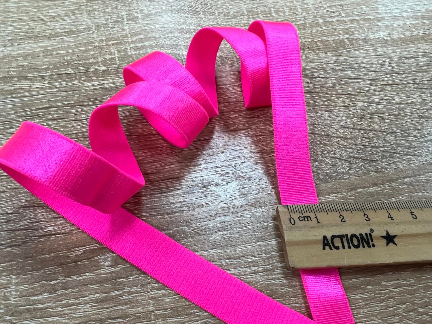bra strap elastic pink neon 50 meters