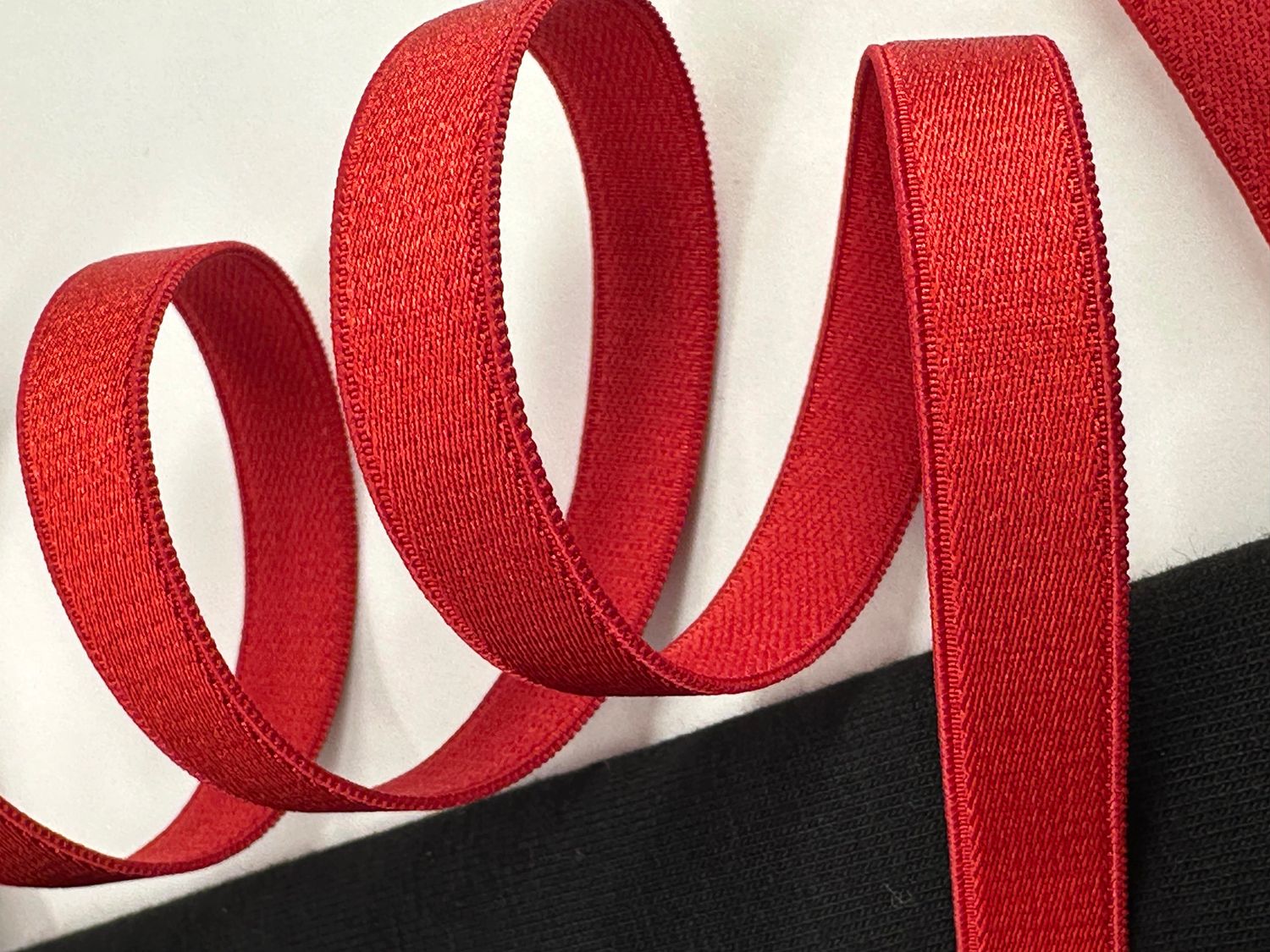 bra strap elastic red glossy 50 meters