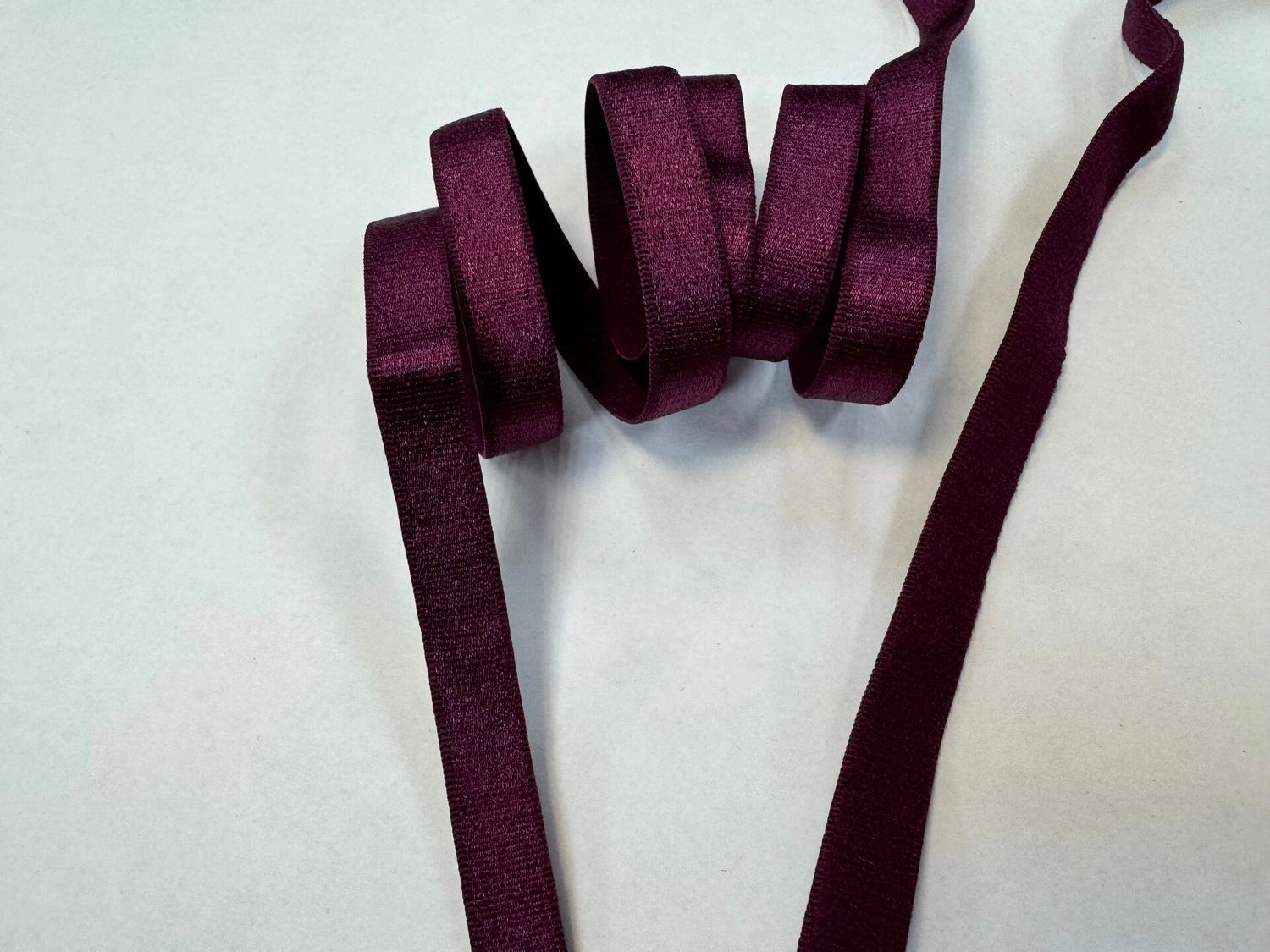 bra strap elastic plum glossy 50 meters