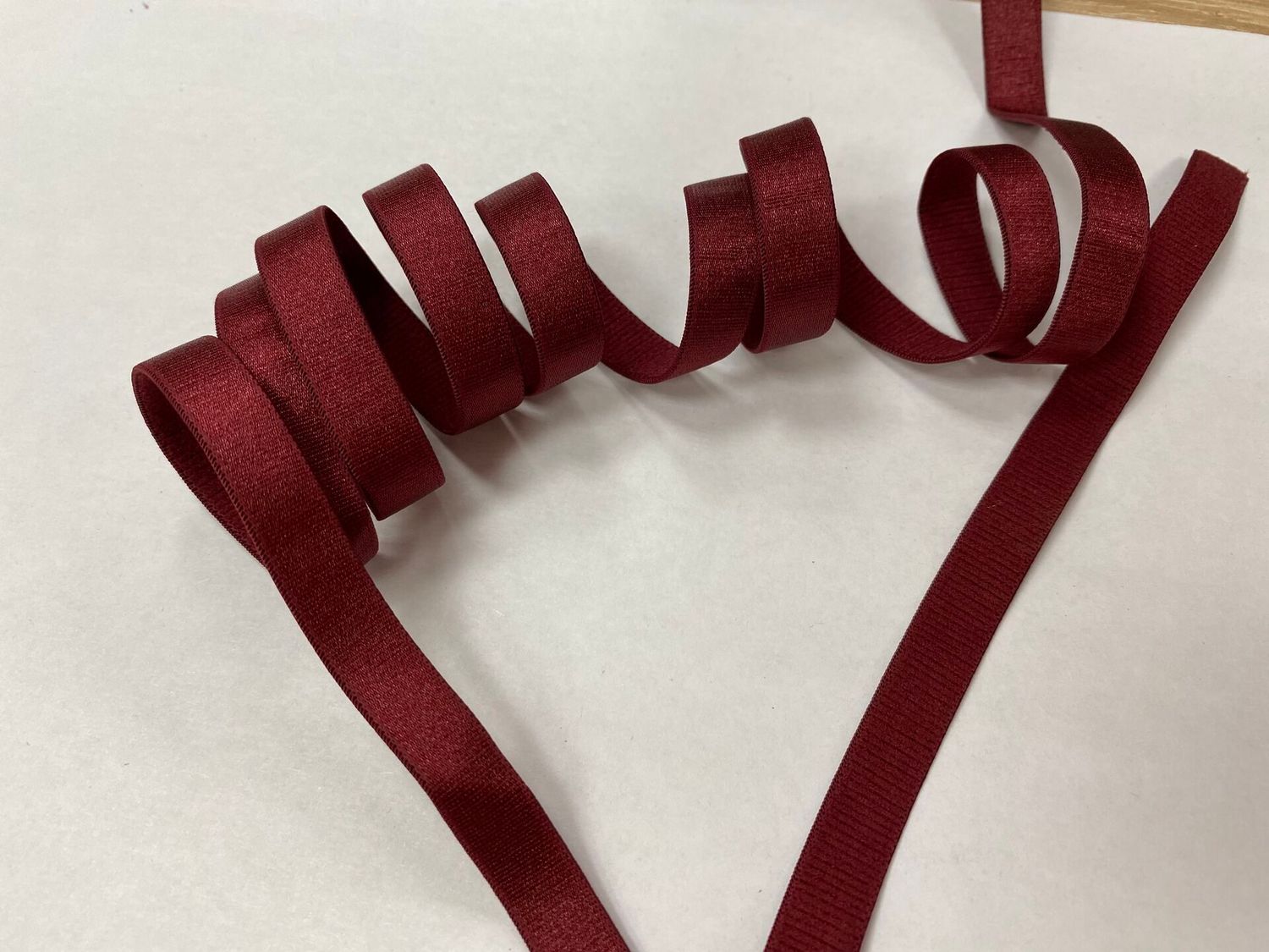 bra strap elastic bordeaux 50 meters