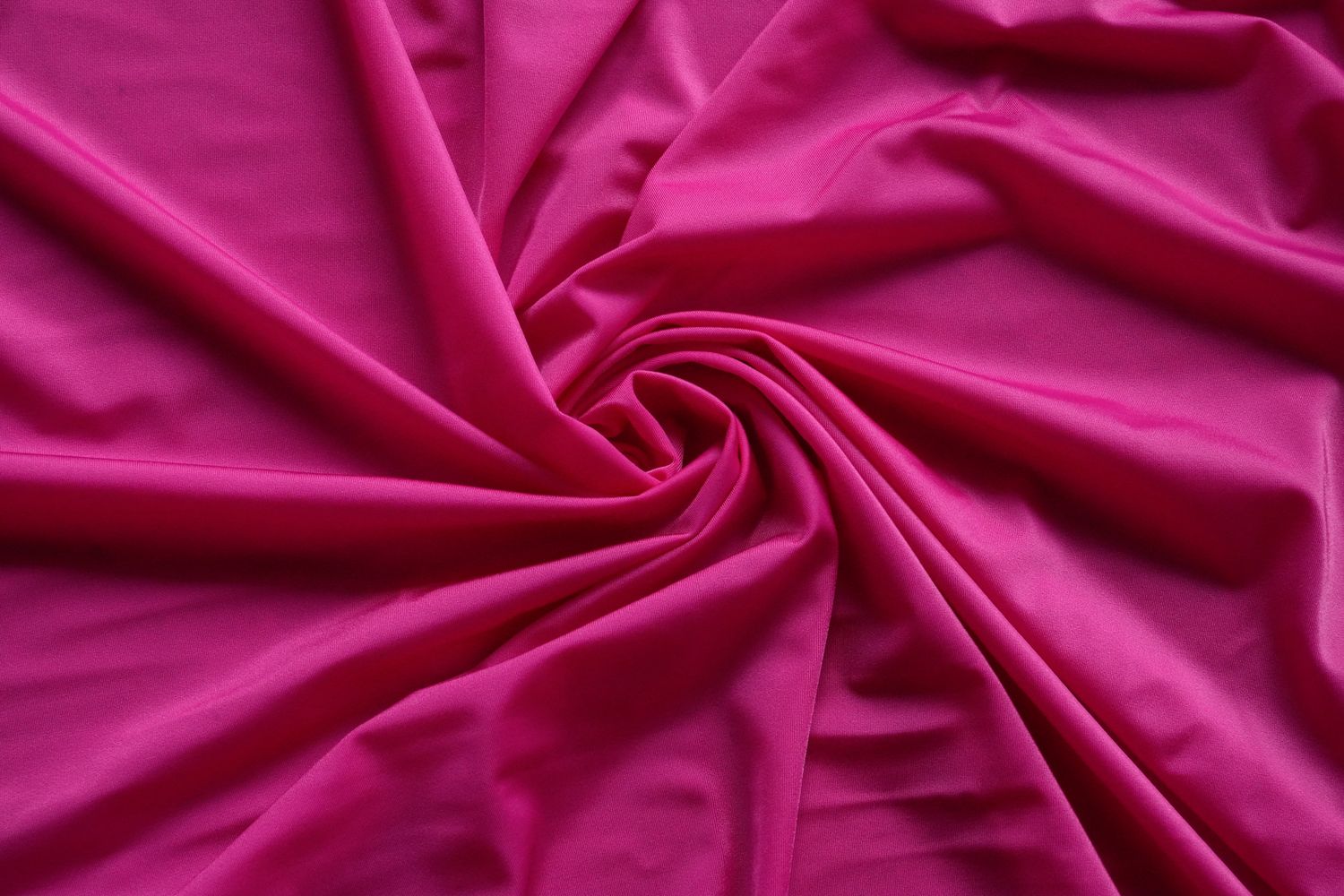 Microfibre Satinée Fuchsia 150 cm 131 g/m² Lauma
